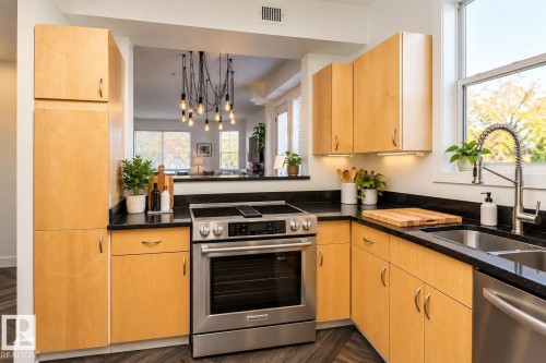 #101 8108 109 St Nw, Edmonton, AB 