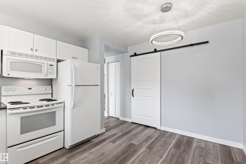 50 Woodvale Village Nw, Edmonton, AB 
