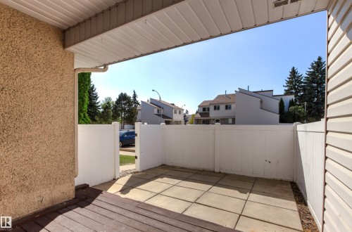 50 Woodvale Village Nw, Edmonton, AB 