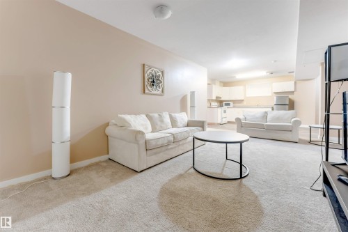 3738 28A Street Nw, Edmonton, AB 