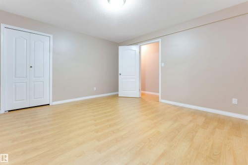 3738 28A Street Nw, Edmonton, AB 
