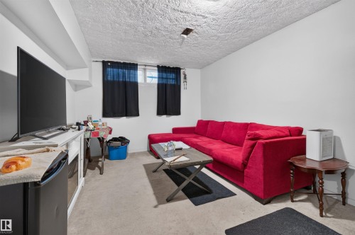 3526 122 Avenue Nw, Edmonton, AB 