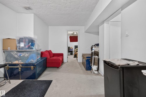 3526 122 Avenue Nw, Edmonton, AB 