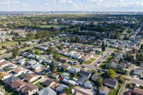 3526 122 Avenue Nw, Edmonton, AB 