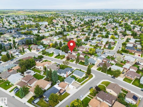 Residential neighborhood featuring established homes and tree-lined streets - 17311 107 Street Nw, Edmonton, AB 