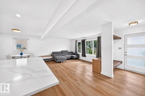 16110 82 Avenue Nw, Edmonton, AB 