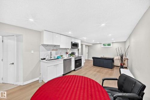 16110 82 Avenue Nw, Edmonton, AB 