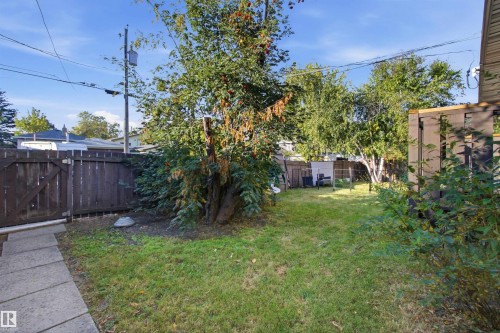 8945 78 Avenue Nw, Edmonton, AB 