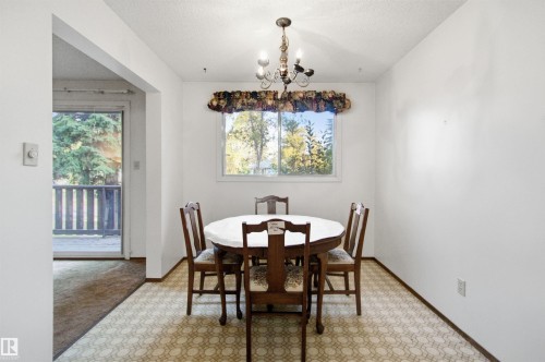 8945 78 Avenue Nw, Edmonton, AB 