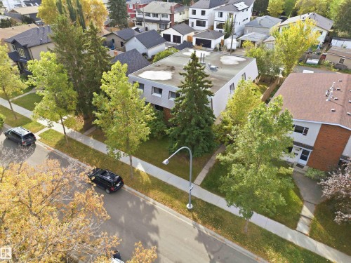 8945 78 Avenue Nw, Edmonton, AB 