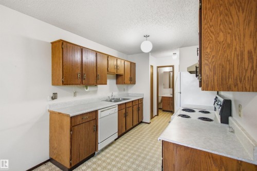 8945 78 Avenue Nw, Edmonton, AB 
