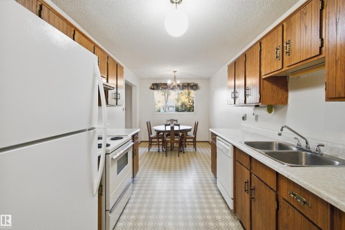 8945 78 Avenue Nw, Edmonton, AB 