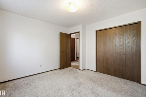 8945 78 Avenue Nw, Edmonton, AB 