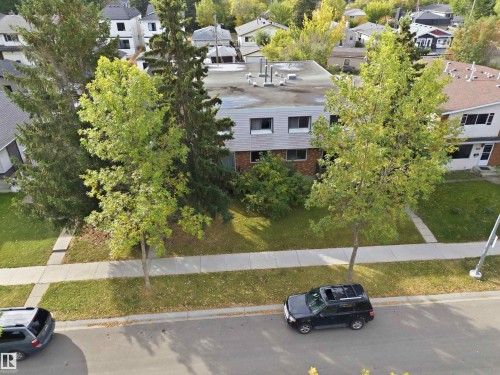 8945 78 Avenue Nw, Edmonton, AB 