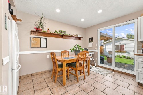 4328 38 Street Nw, Edmonton, AB 