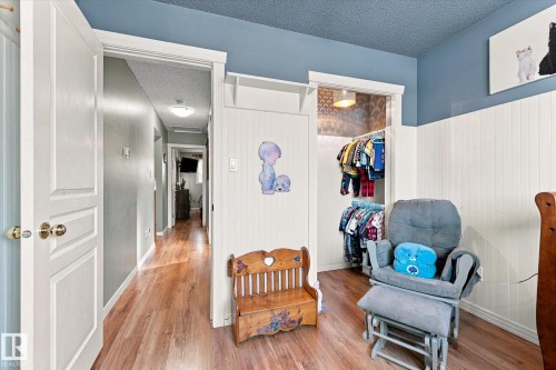 4328 38 Street Nw, Edmonton, AB 