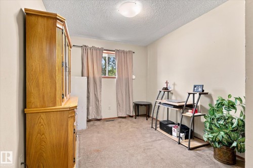 4328 38 Street Nw, Edmonton, AB 