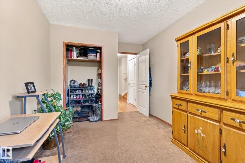 4328 38 Street Nw, Edmonton, AB 