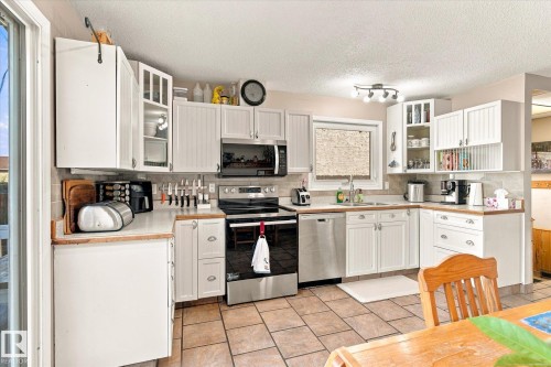 4328 38 Street Nw, Edmonton, AB 