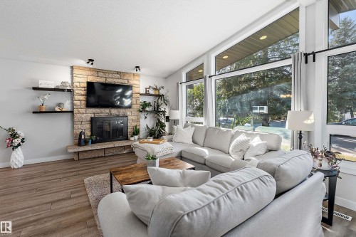 800 Lee Ridge Road Nw, Edmonton, AB 