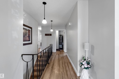 800 Lee Ridge Road Nw, Edmonton, AB 
