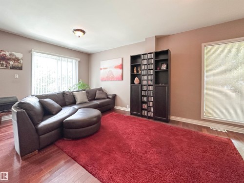 11825 80 Street Nw, Edmonton, AB 