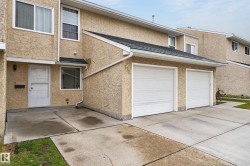 176 CALLINGWOOD Place NW  Edmonton, AB T5T 2C6