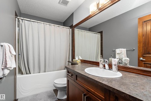 87 Lamplight Drive, Spruce Grove, AB 