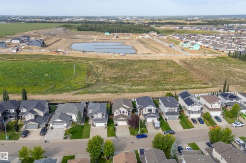 87 Lamplight Drive, Spruce Grove, AB 
