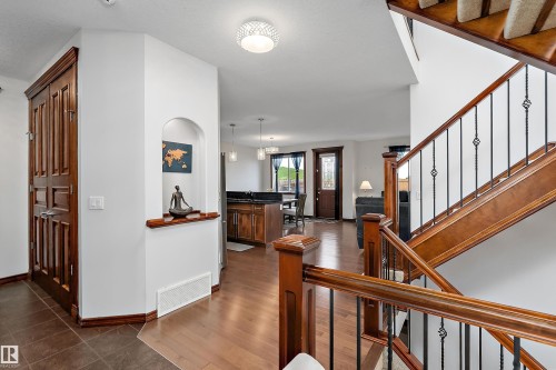 87 Lamplight Drive, Spruce Grove, AB 