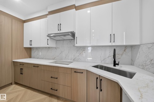 8418 Mayday Link Sw, Edmonton, AB 