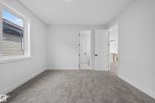 8418 Mayday Link Sw, Edmonton, AB 