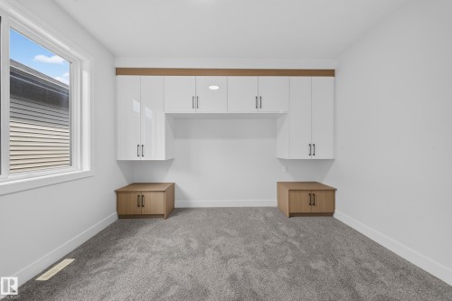 8418 Mayday Link Sw, Edmonton, AB 