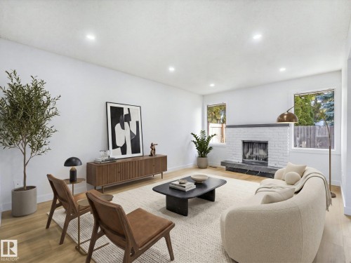 2345 139 Avenue NW  Edmonton, AB T5Y 1S1