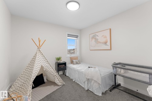 White walls, recessed lighting, and a single window - 1142 Goldfinch Crescent Nw, Edmonton, AB 