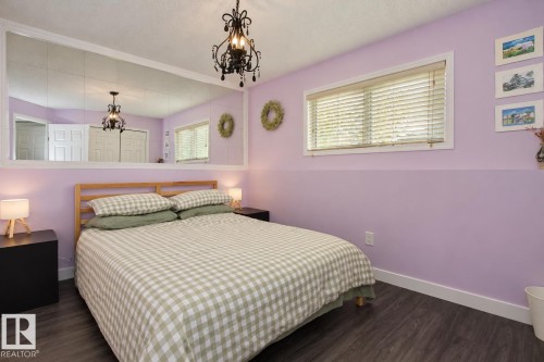 2811 25 Street Nw, Edmonton, AB 