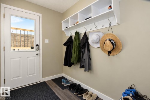 2811 25 Street Nw, Edmonton, AB 