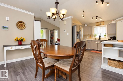 2811 25 Street Nw, Edmonton, AB 