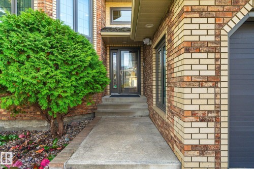 910 Wallbridge Place Nw, Edmonton, AB 