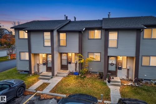 1209 Hooke Road Nw, Edmonton, AB 