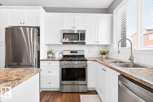 411 Simmonds Way, Leduc, AB 