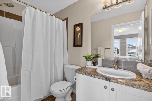 411 Simmonds Way, Leduc, AB 
