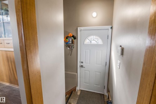6207 85 Avenue Nw, Edmonton, AB 