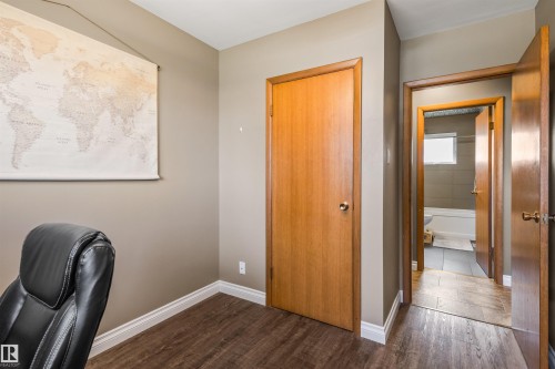 6207 85 Avenue Nw, Edmonton, AB 