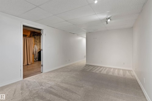 6207 85 Avenue Nw, Edmonton, AB 
