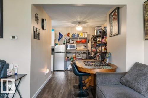 8306 182 Street Nw, Edmonton, AB 