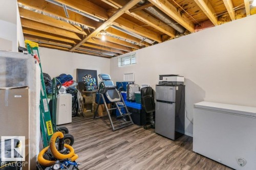 8306 182 Street Nw, Edmonton, AB 