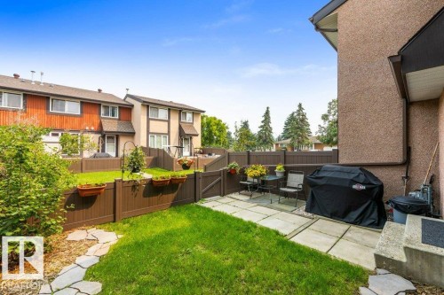 8306 182 Street Nw, Edmonton, AB 