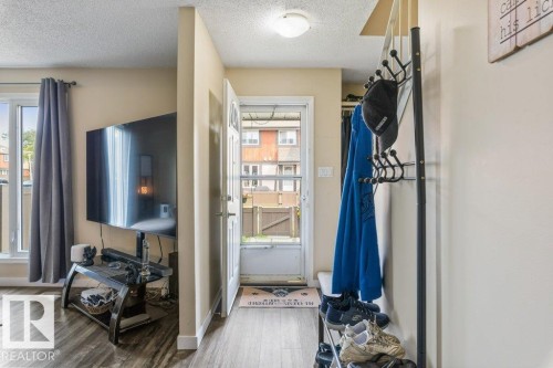 8306 182 Street Nw, Edmonton, AB 