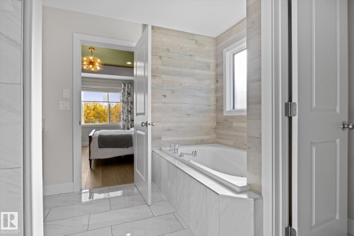 3363 Chickadee Drive Nw, Edmonton, AB 